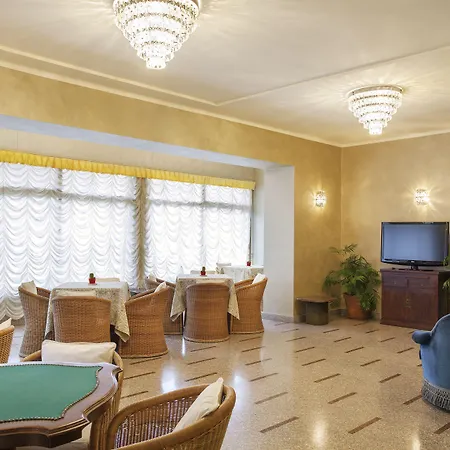 Hotel Tre Laghi 4*